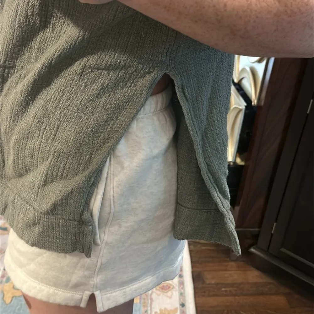 Free People Cotton Green Pocket Top - Image 4