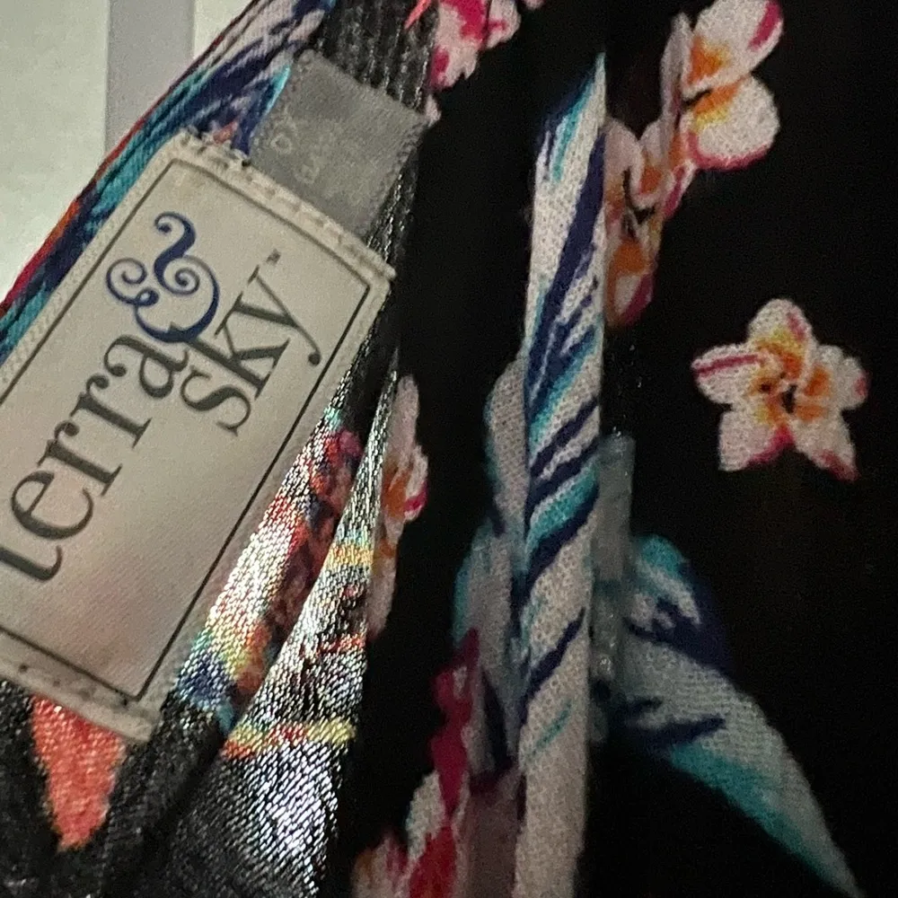 Floral Black romper - Image 3