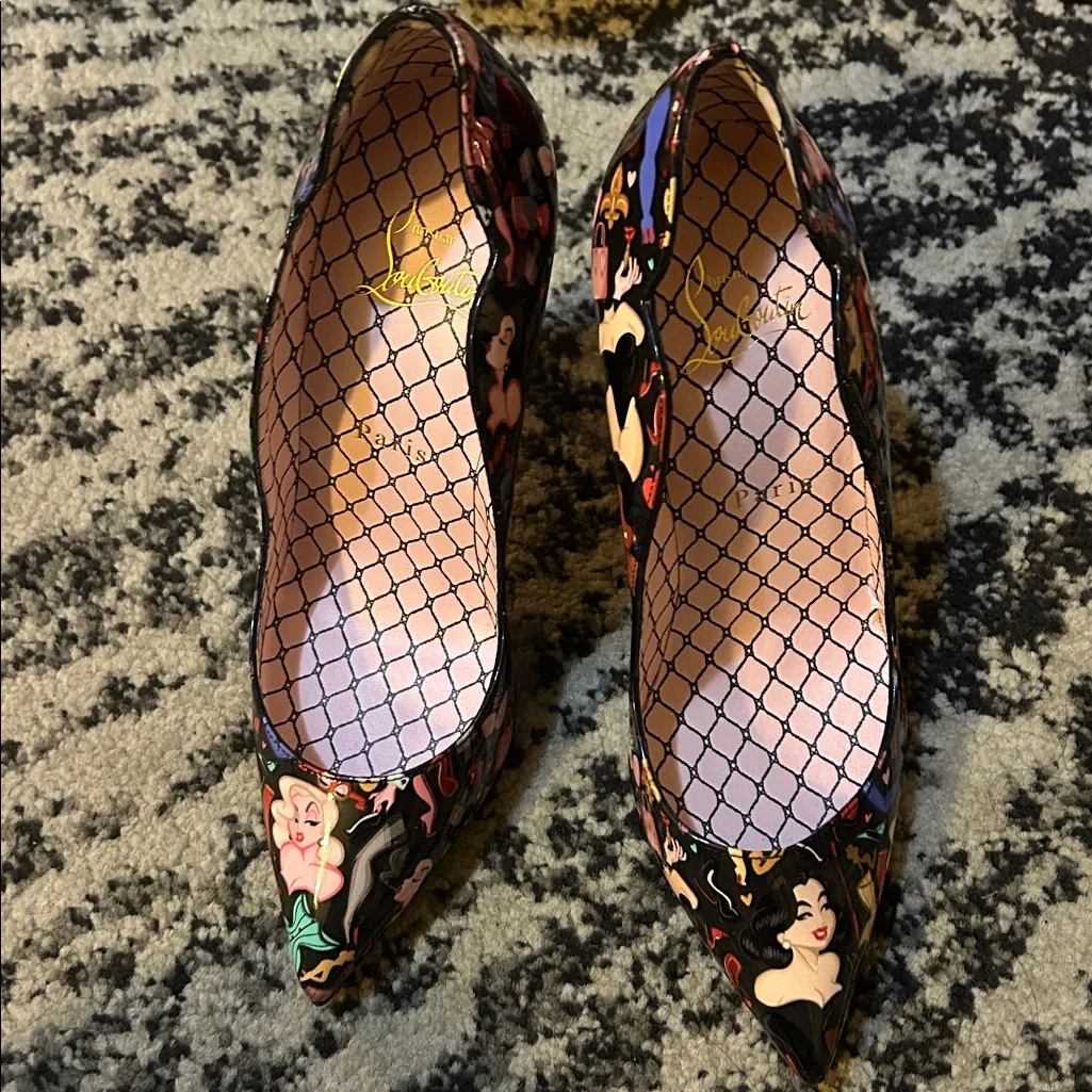 CHRISTIAN LOUBOUTIN Hot Chick Graphic Fashion Red Sole Pumps size 37 - Image 3