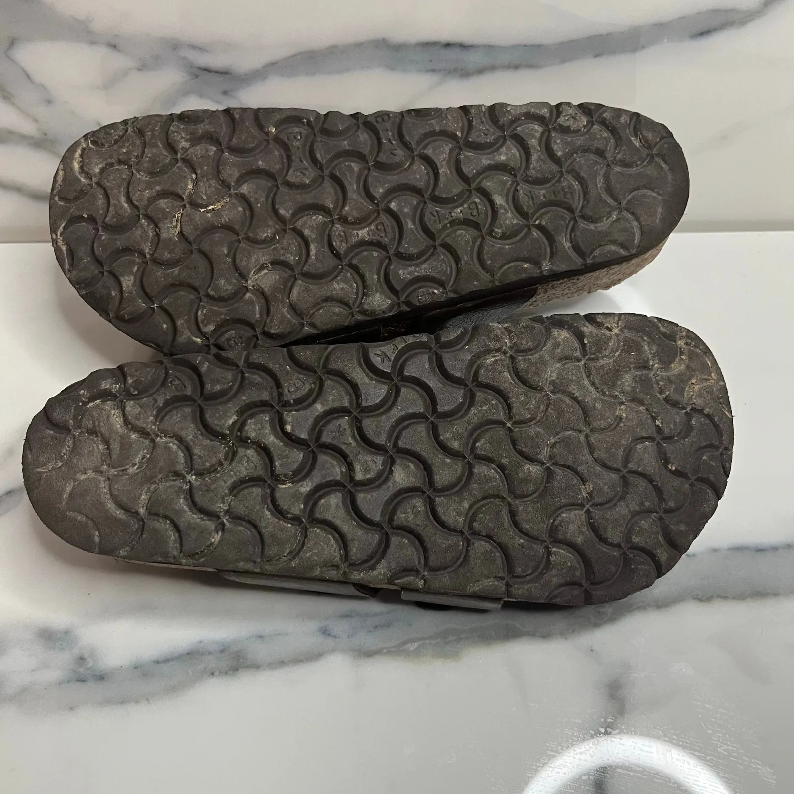 Birkenstock Women's Bronze Leather Closet Staple Mayari Sandals Sz 35 W Sz 4-4.5 - Image 5