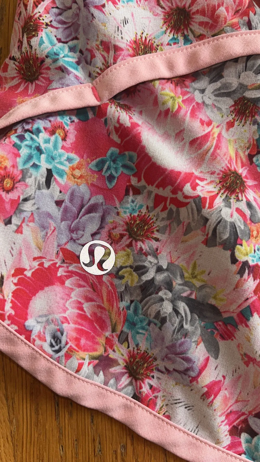 Lululemon Speed Up Shorts - Image 3