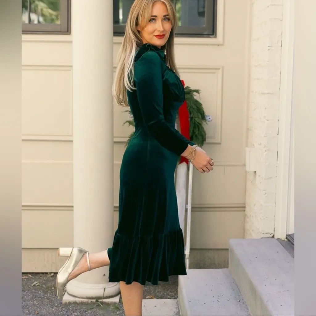 NEW Ivy City Co. Cleopatra Flare Long Sleeve Midi Dress Velvet Green Medium M - Image 2