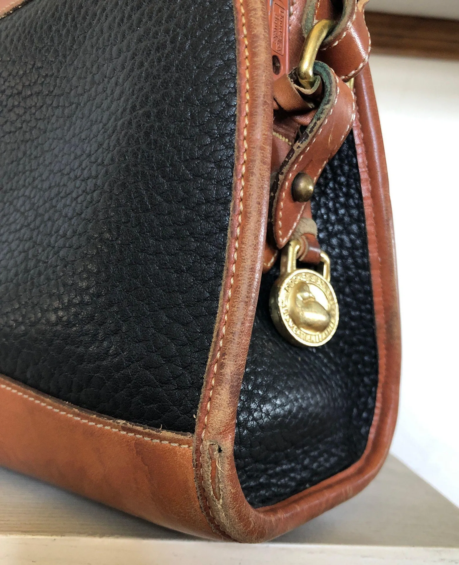 Pebble Grain Zip Cross-body Purse - Image 6