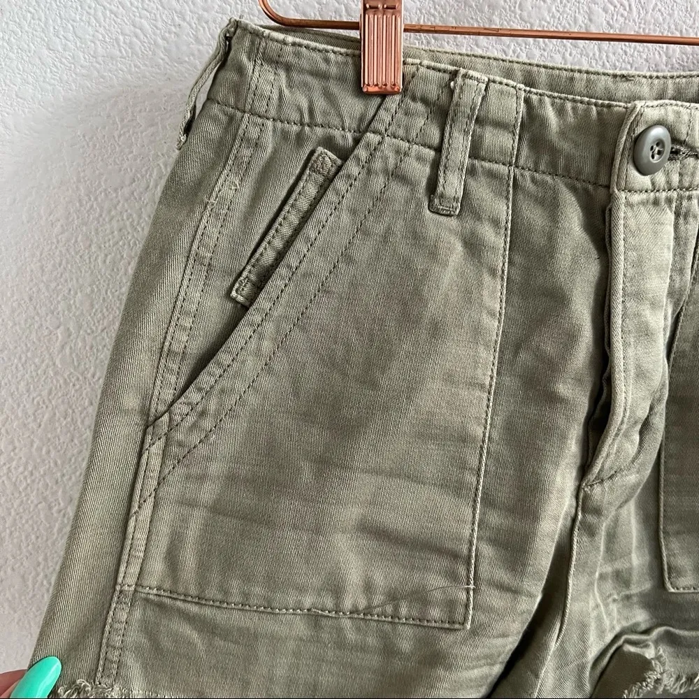 American Eagle Muted Army Green Button Fly Fray Hem Shorts Cargo Utility Style - Image 3