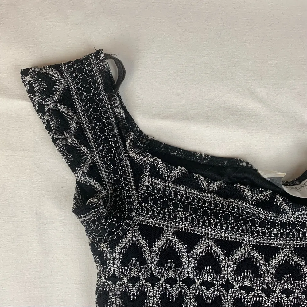 Hugo Buscati size small knit heart Black white vintage mini dress off shoulder y - Image 6