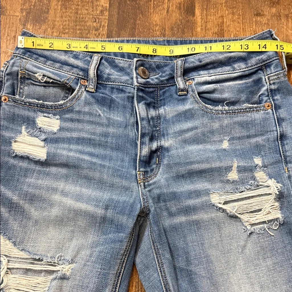 AMERICAN EAGLE Tomgirl Button-Fly Slouchy Relaxed Boyfriend Distressed Jeans 4 - Image 10