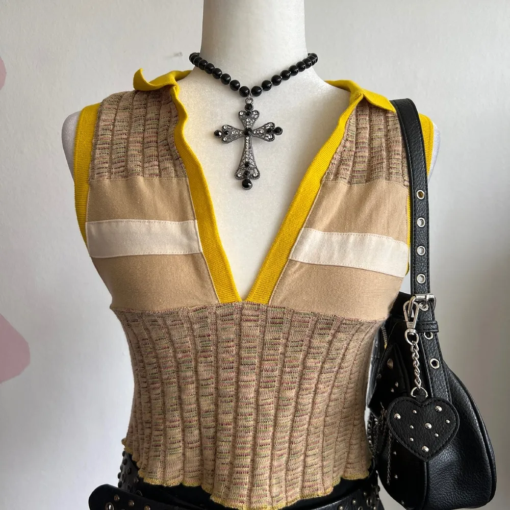 Grunge Top, 90s Inspired, Preppy, Y2K Vibes, Retro, 70s, Medium‎ - Image 2