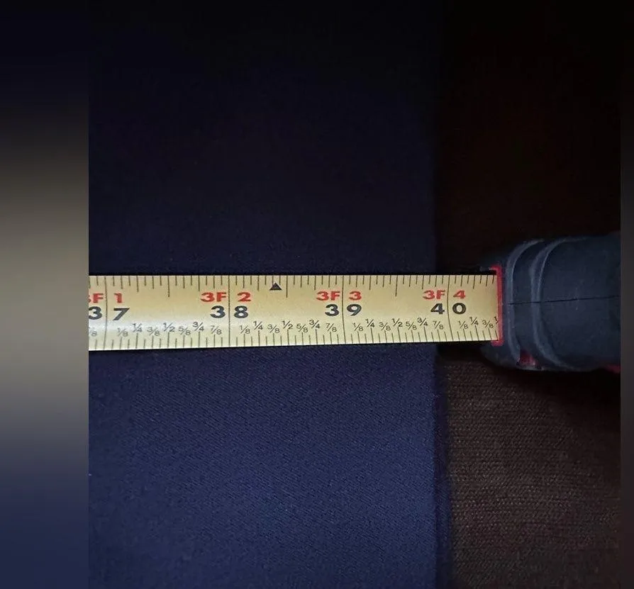 Liz Claiborne Audra Dark Navy Blue Mid Rise. Pleated In Front & Back Sz 6. - Image 12