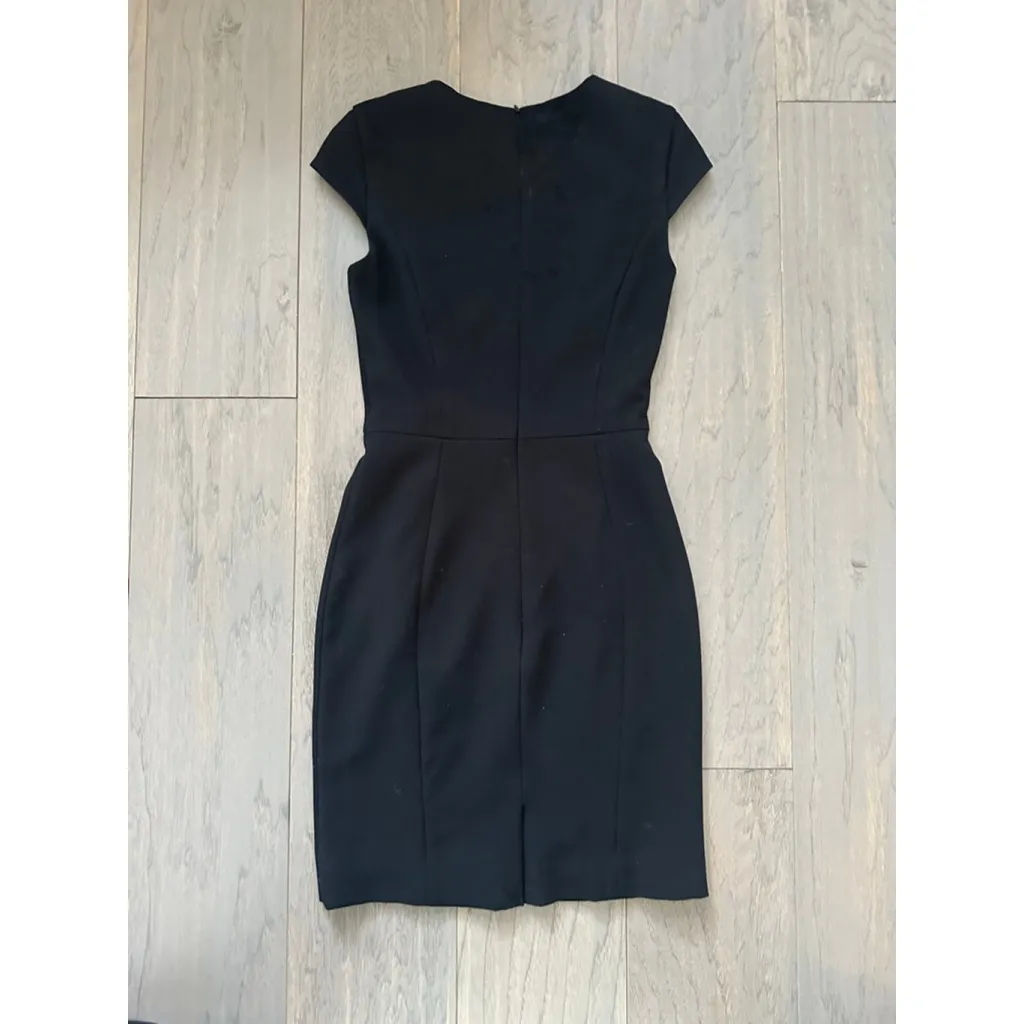 H&M black fitted sheath Midi dress with cap sleeves. Size US 0 - Image 3