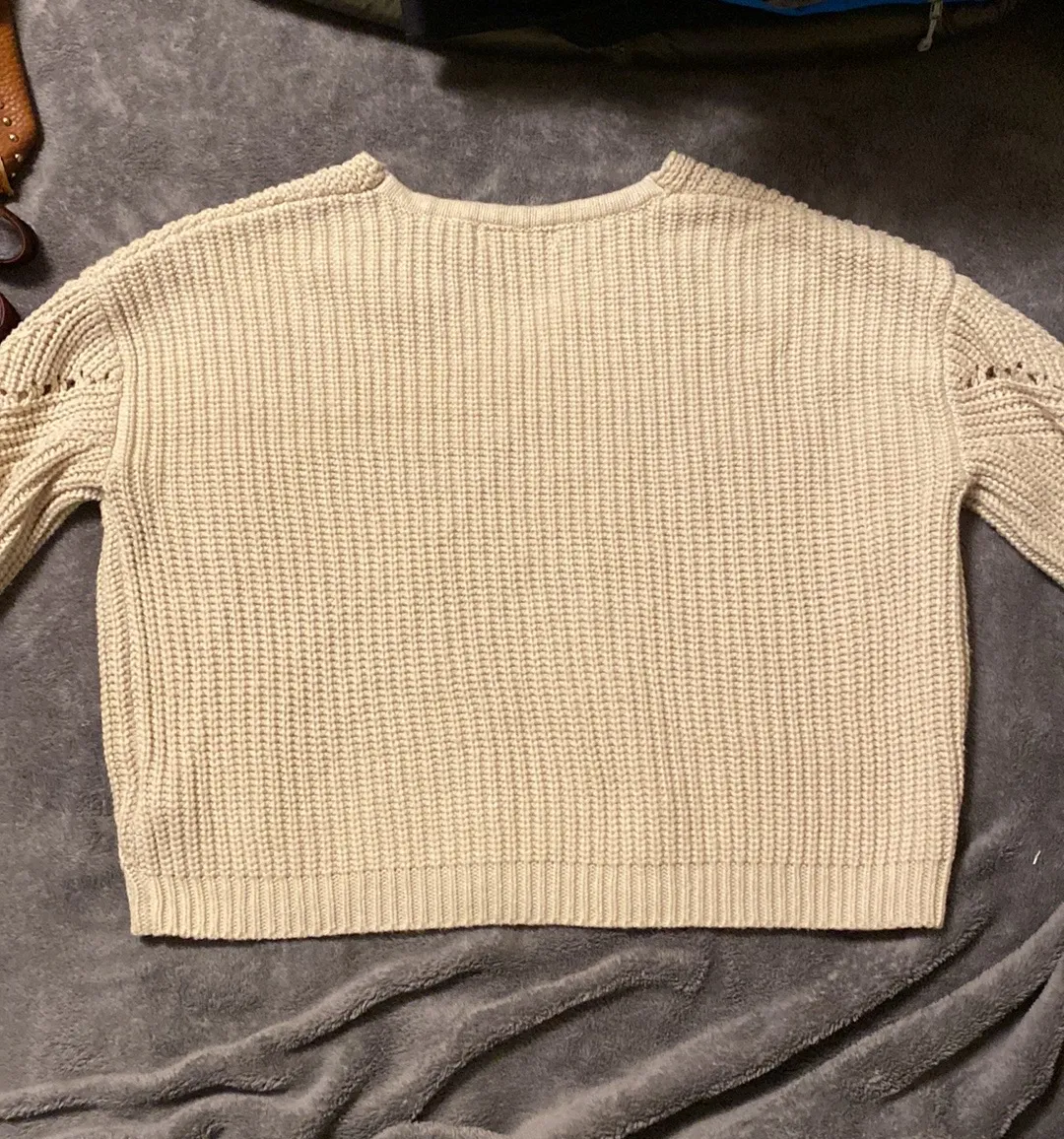NWOT cream cropped sweater - Image 3