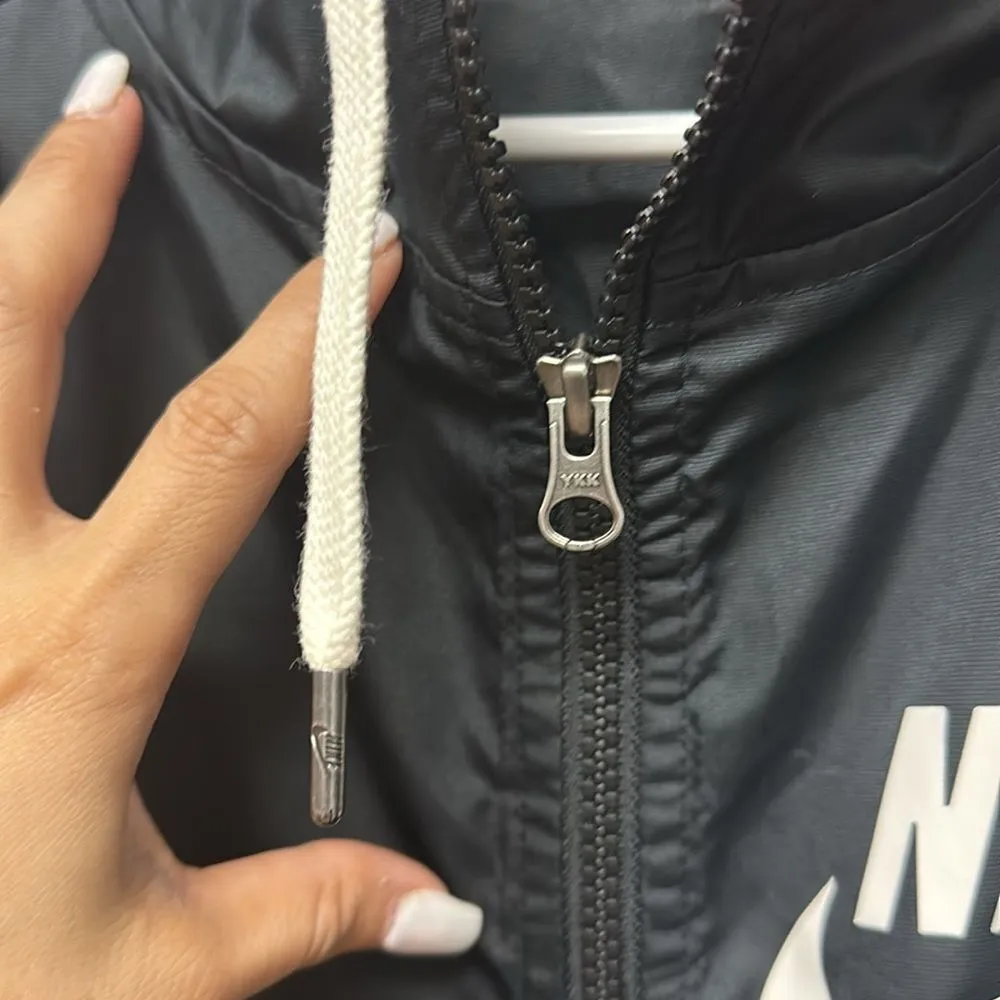 Nike Women's Archive Sportswear Black Jacket Spell Out Retro Sz Small - Image 9