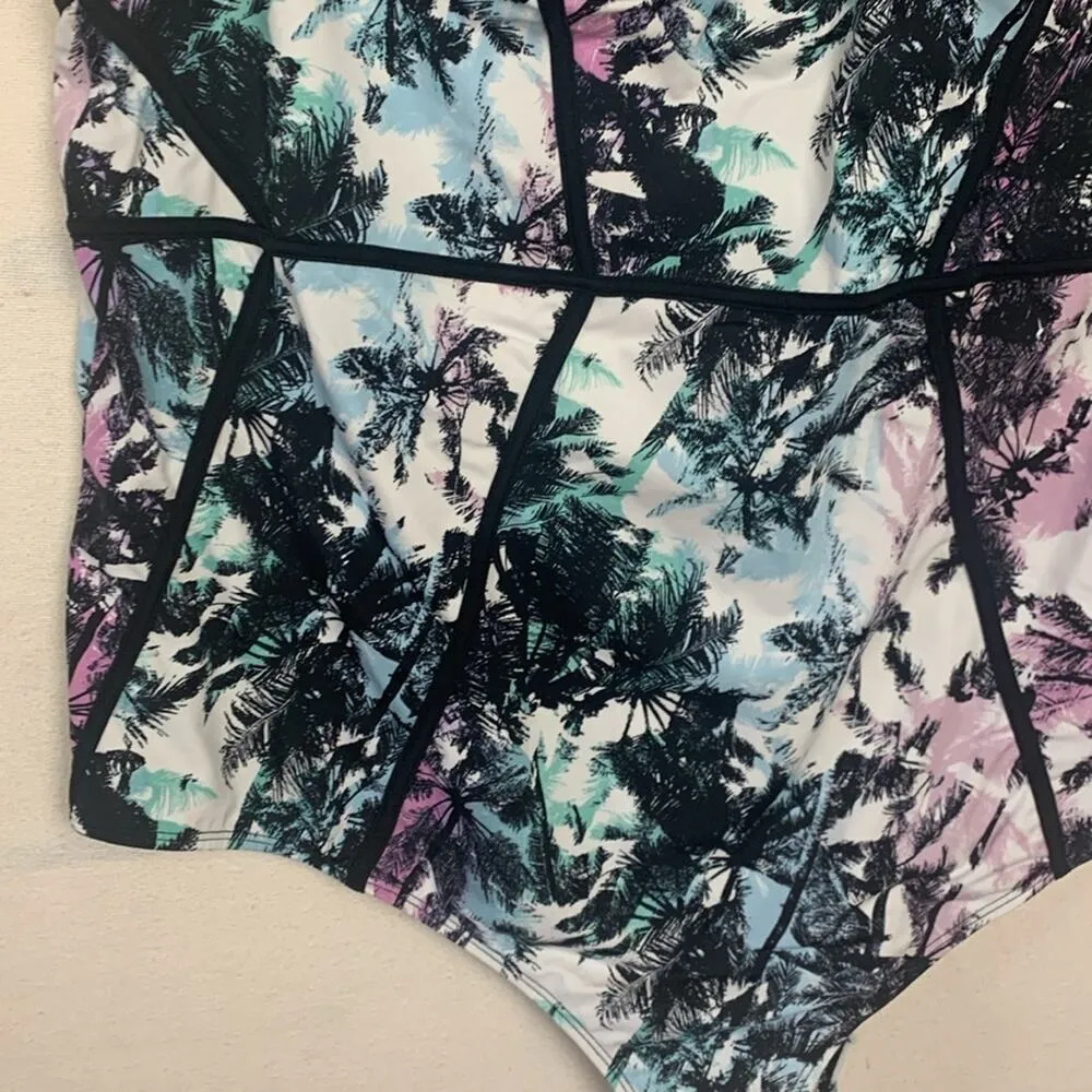 Torrid size 6 one piece swim suit floral black dd/f plus 6x - Image 7