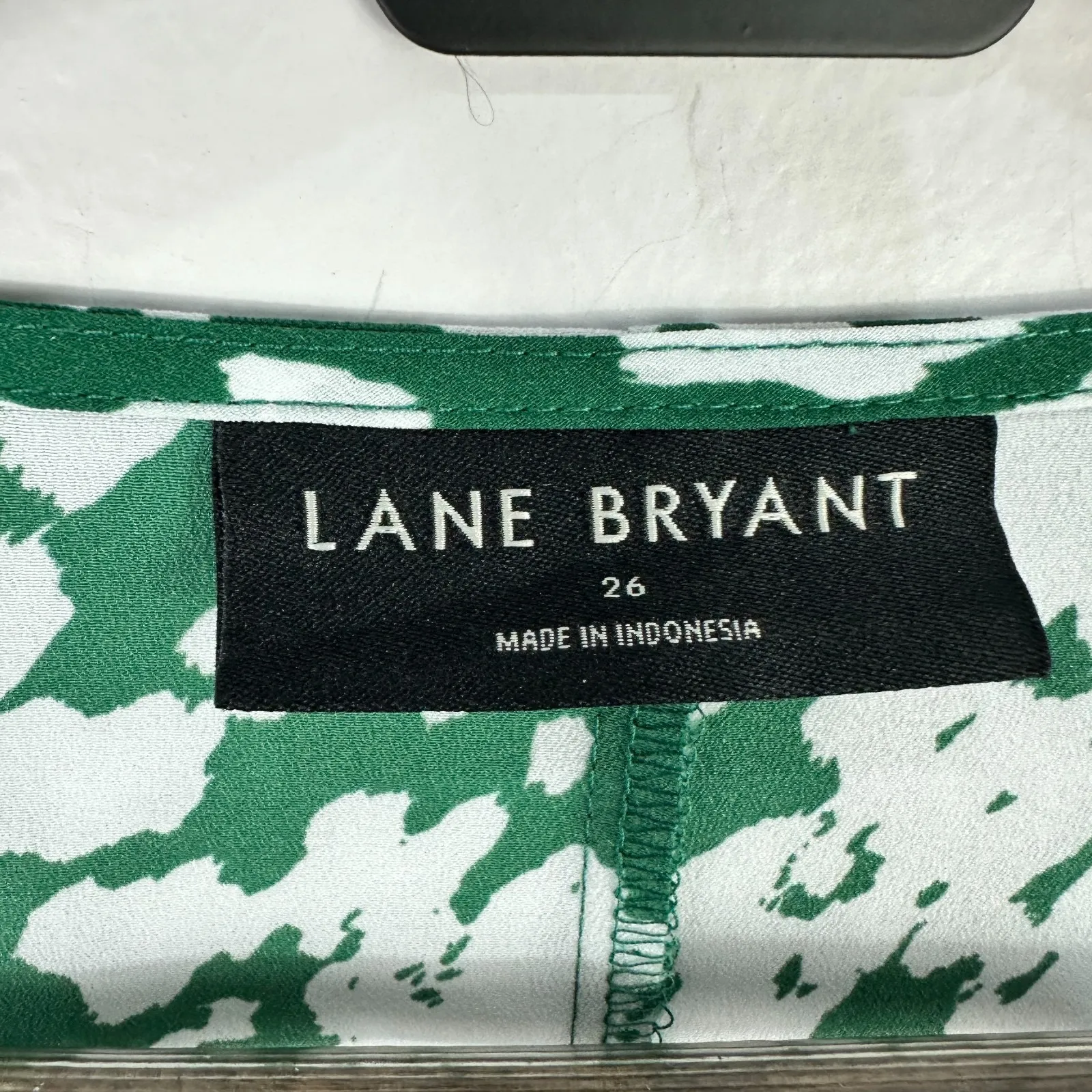 Lane Bryant Blouse 26 Green White Abstract Ruffle Sleeve Artsy Boho Resort Flowy - Image 3