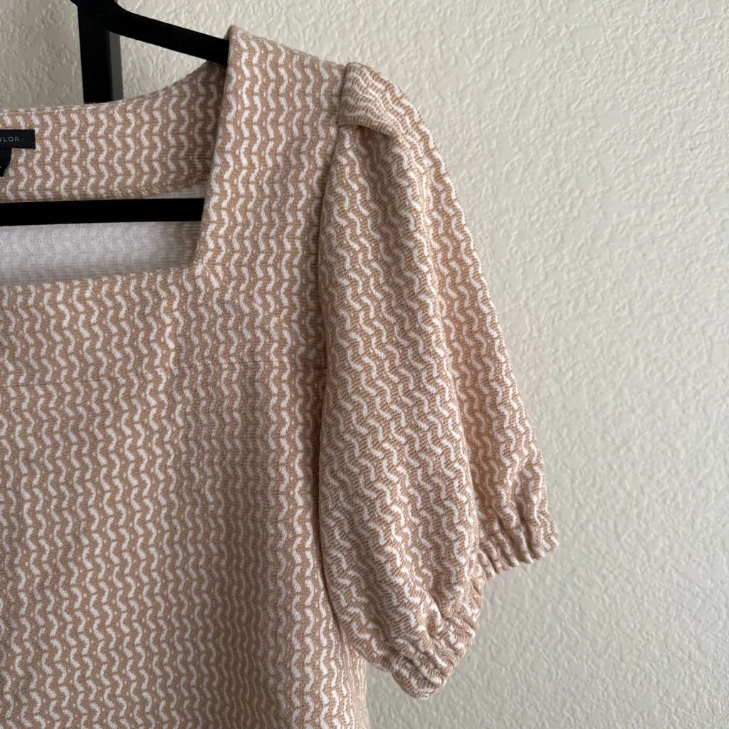 Ann Taylor Square Neck Puff Sleeve Taupe Textured Blouse Small Elegant Office - Image 2
