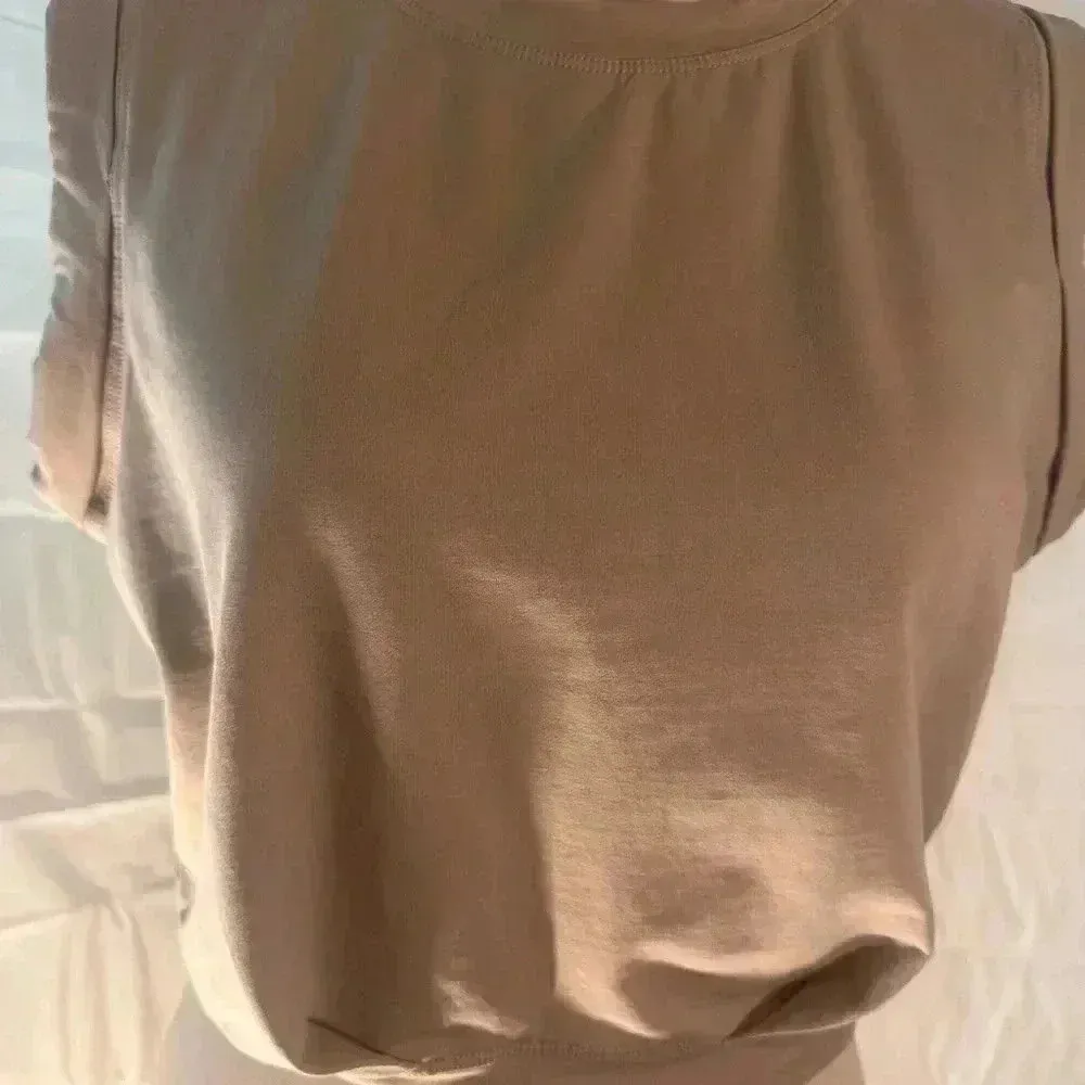 Tan Crew Neck Cropped Top Size M - Image 2