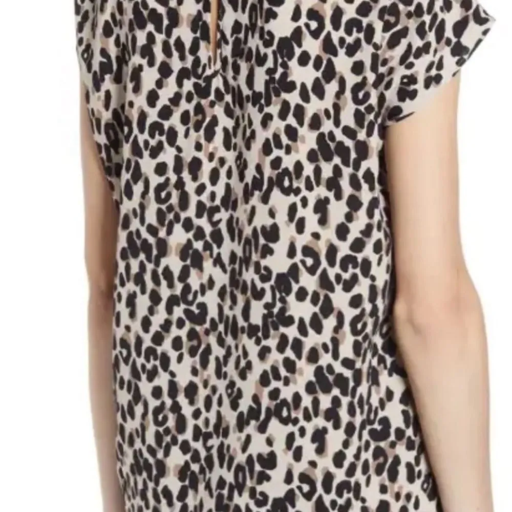 Halogen short sleeve leopard print top size Small - Image 2