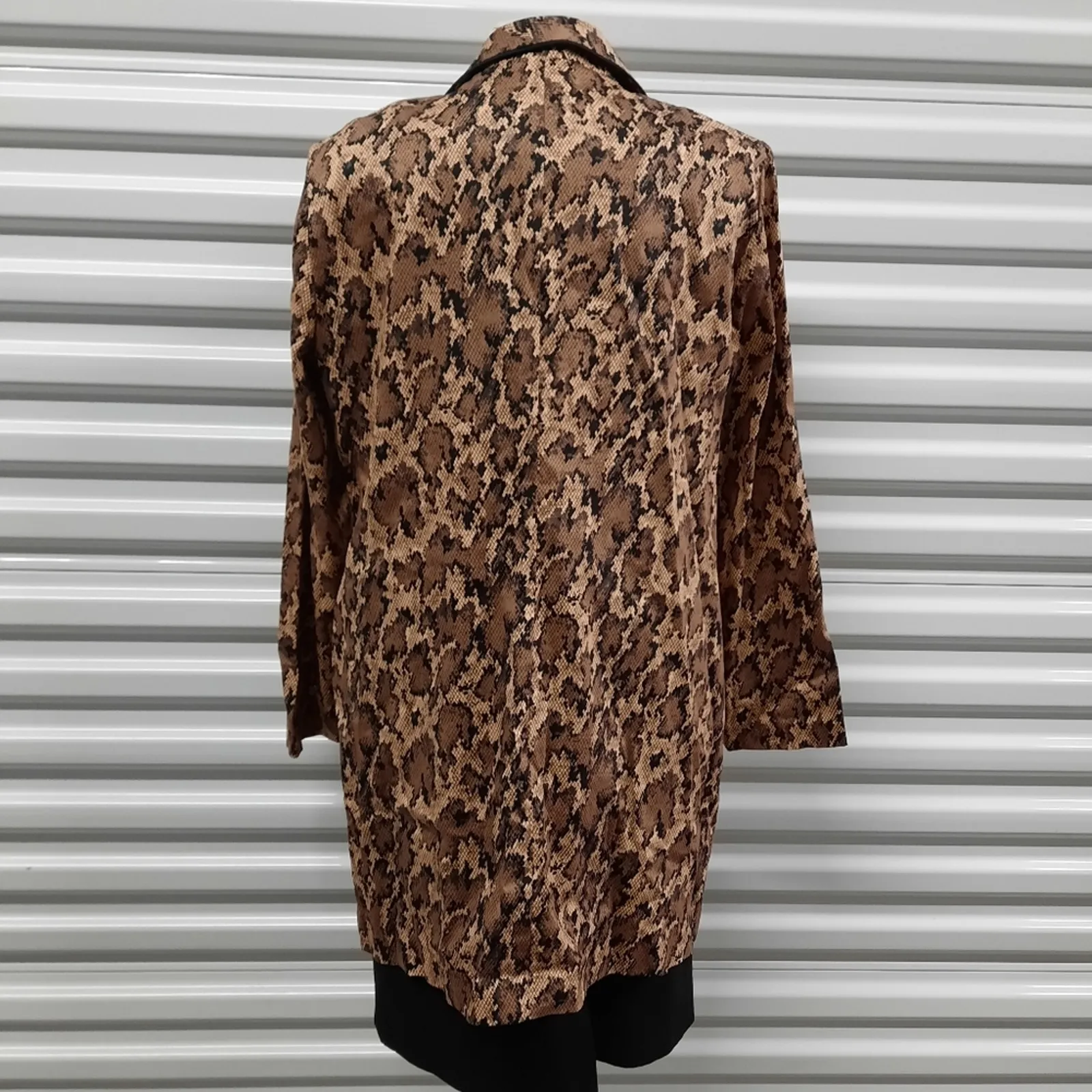 Vintage 90s Y2K Maggie Sweet Womens Jacket Medium Snakeskin Print Long Blazer Brown - Image 2