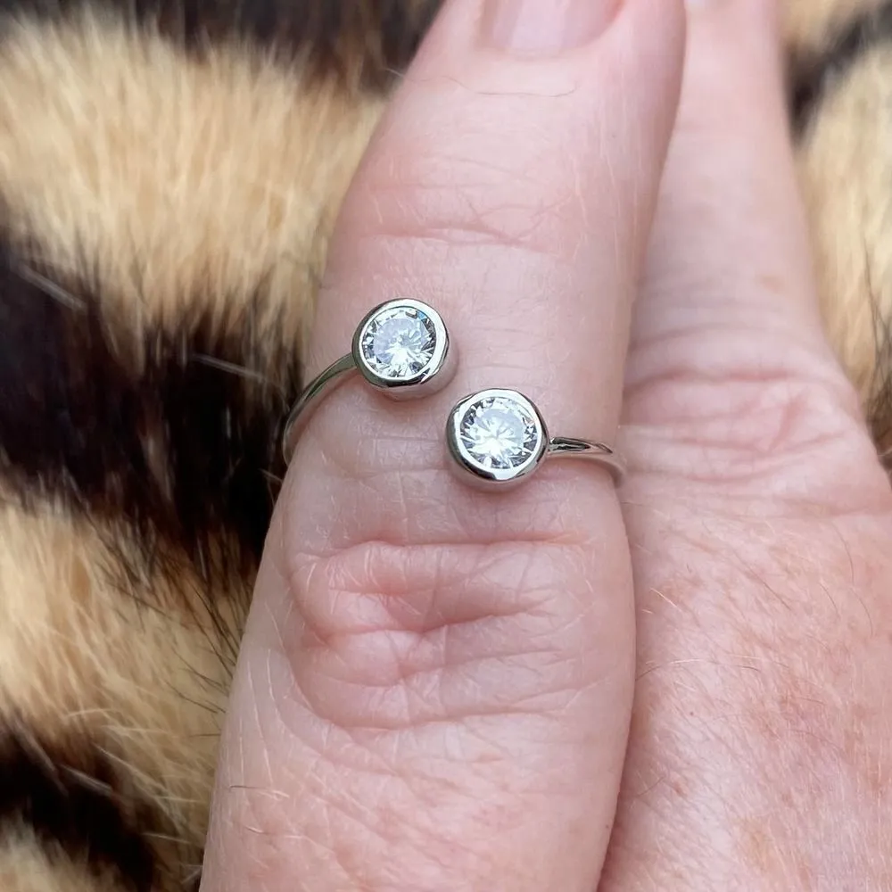 Double CZ Sterling Silver Toe Ring Silver - Image 4