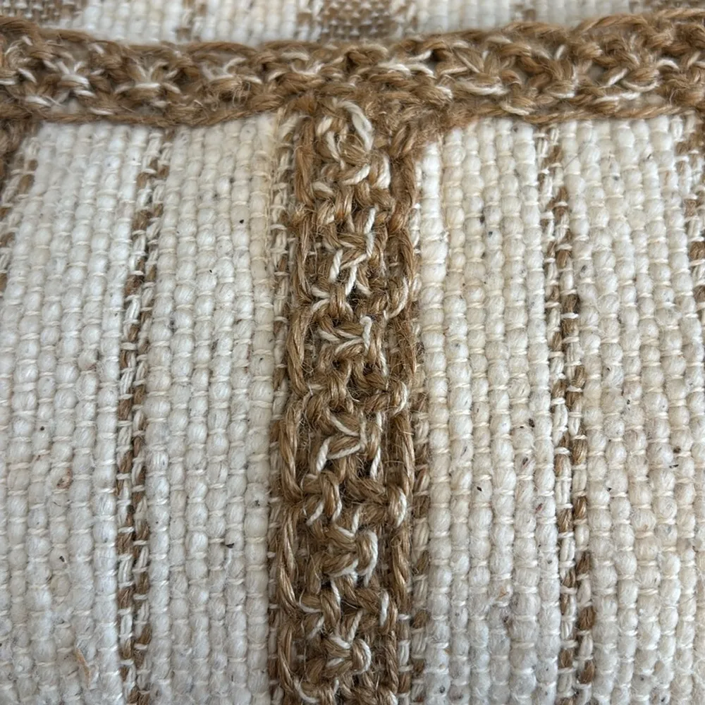 VINTAGE CROCHETED BAMBOO HANDLES HANDMADE SUMMER BAG CREAM COLORS LINED Tan - Image 2