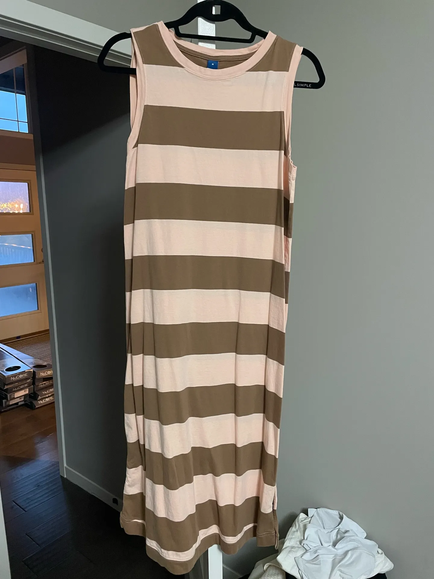 Old Navy  Dress - Image 5