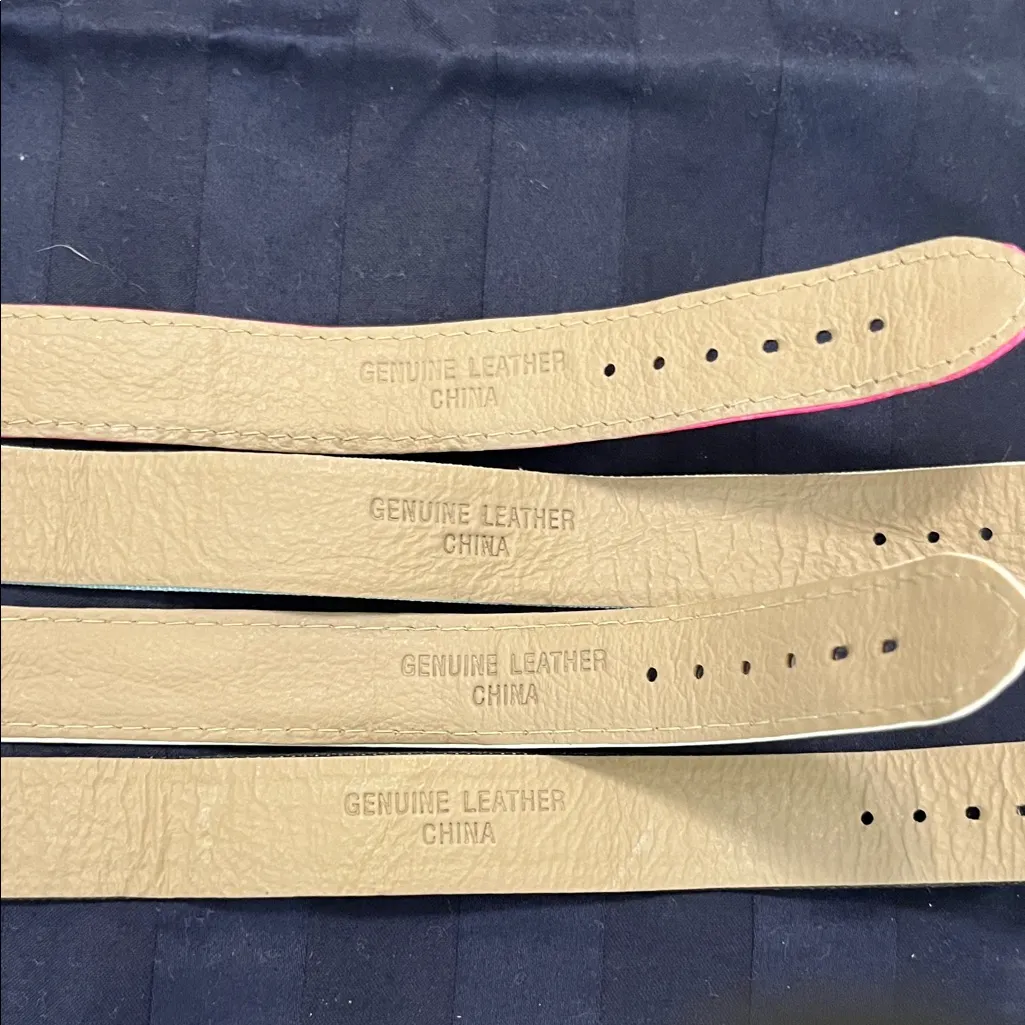 Gruen Silvertone Square Watch with Interchangeable Leather Straps Black - Image 6