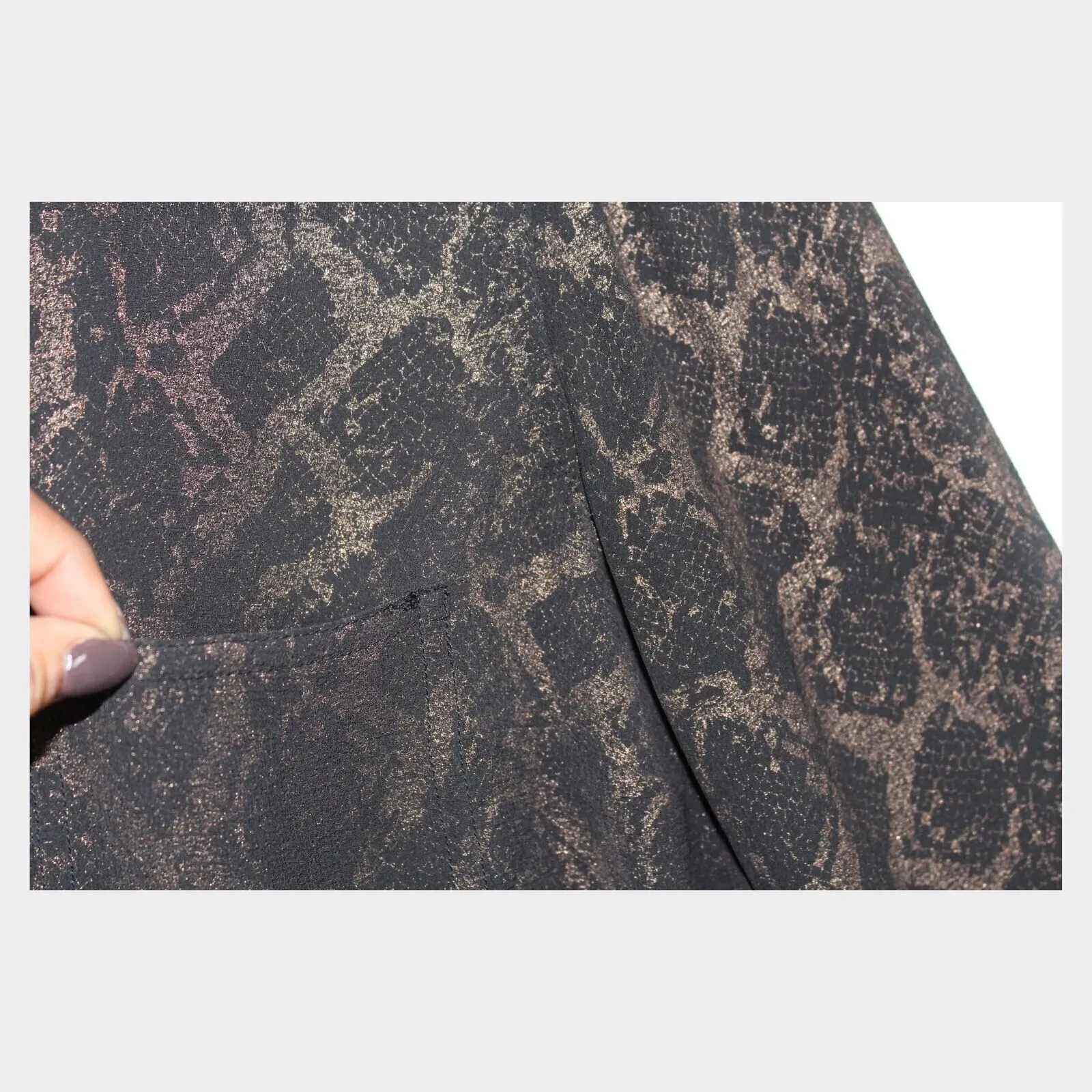 Rock &‎ Republic Blouse Med Snake Animal Print Sheer Mob Wife Career Whimsigoth - Image 9