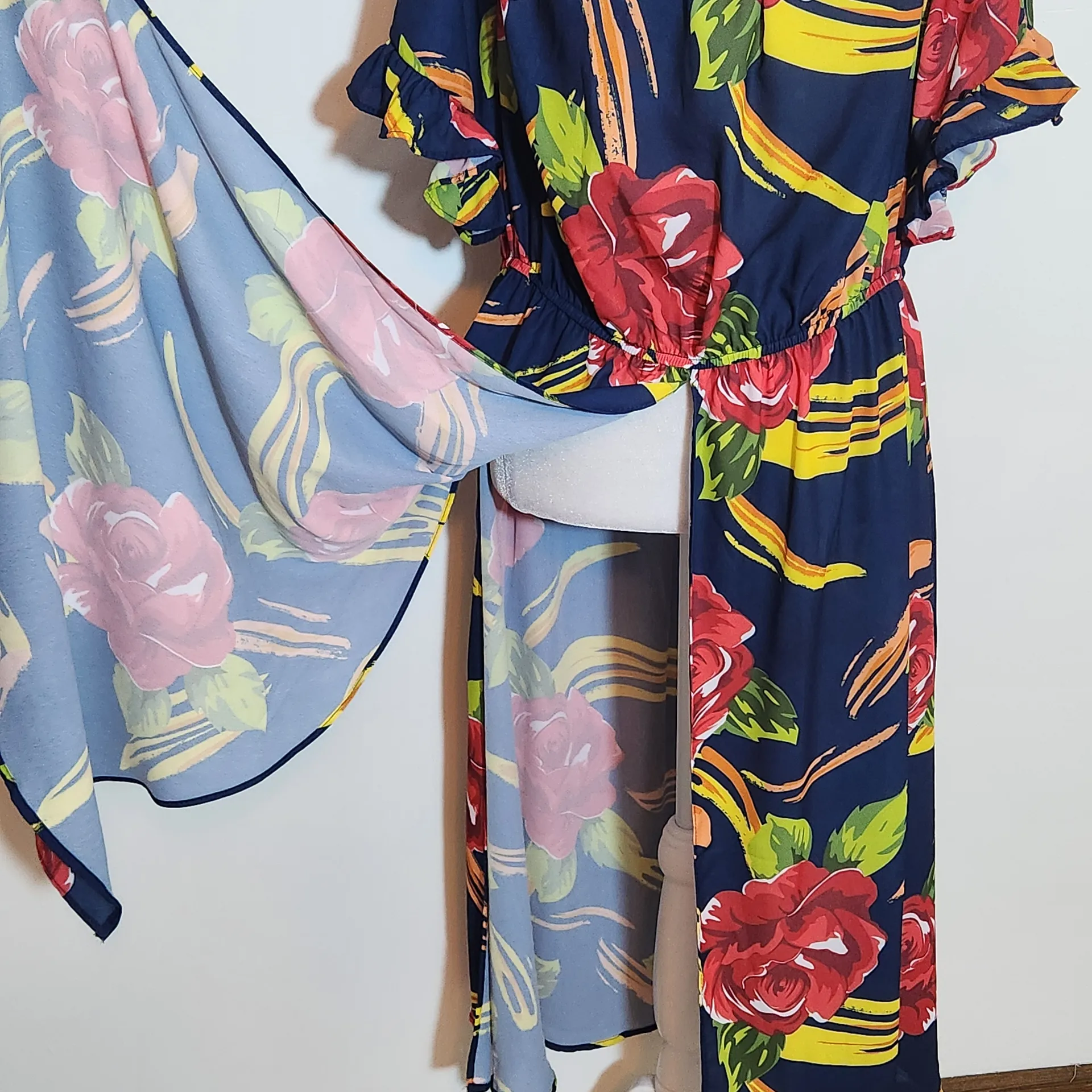 New York & Company Navy Floral Print Tunic with Long Panels Size Large - Image 5