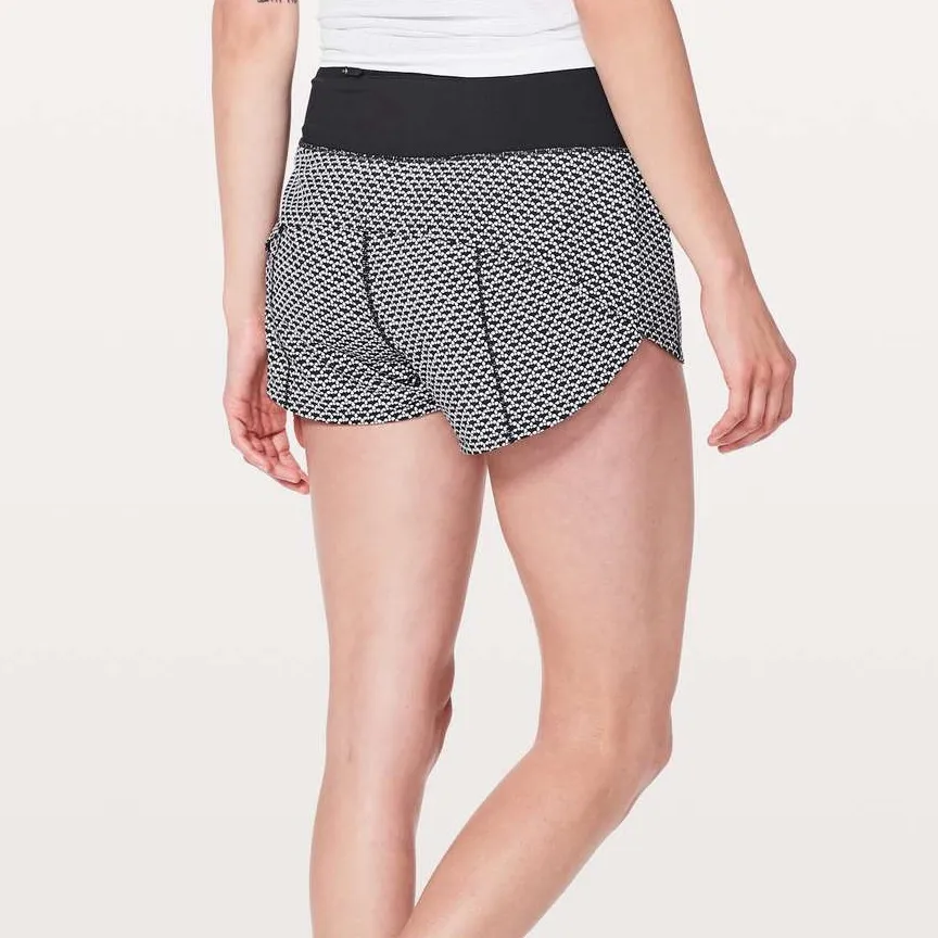 Lululemon Speed Up Short Hi-Rise *2.5" - Image 2