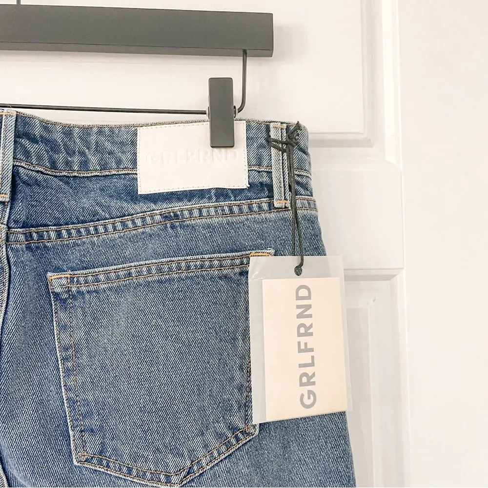 NEW GRLFRND Kate Low Rise Slim Crop Jeans Hidden Hills - Image 4