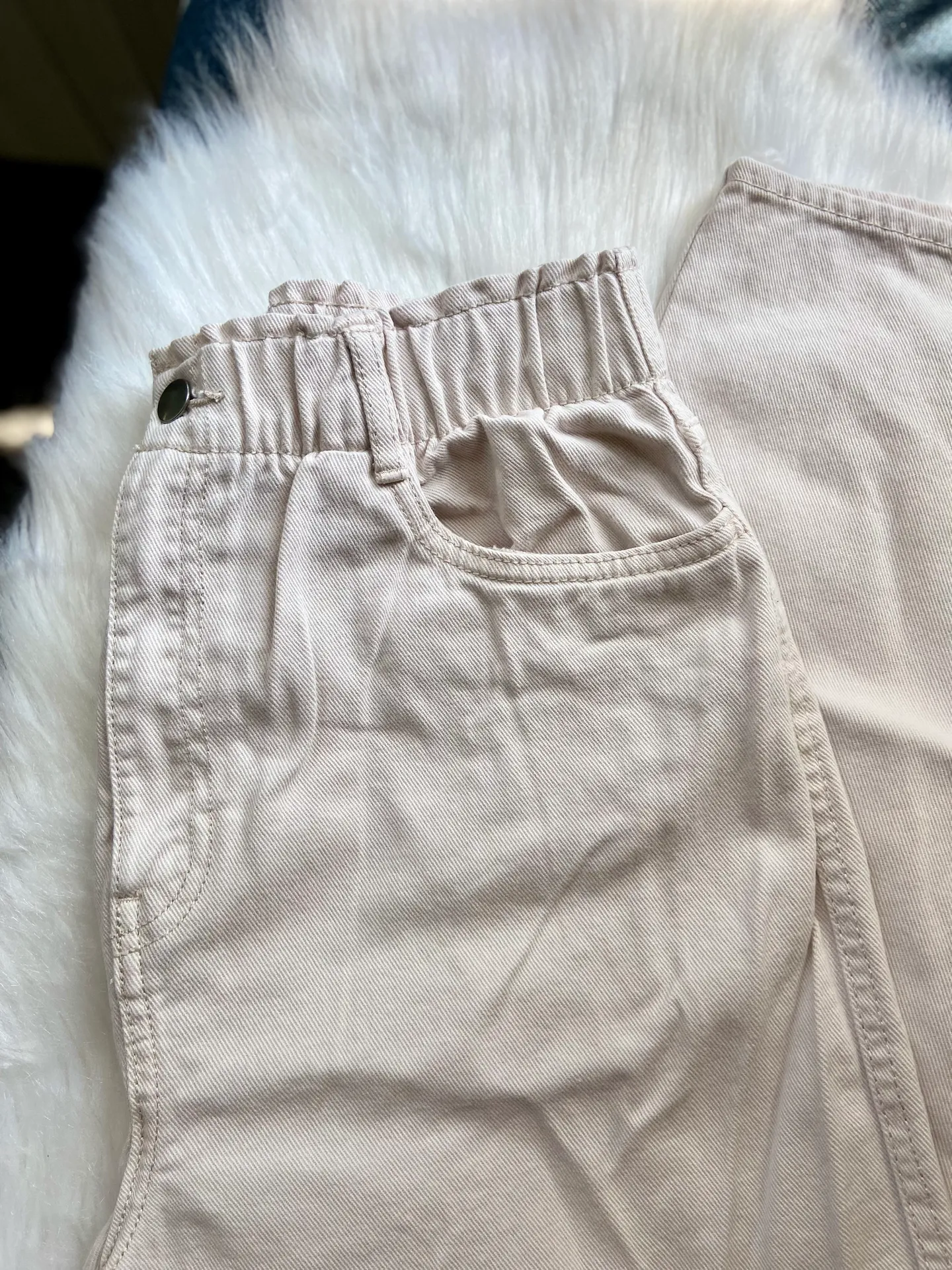 H&M Slim Mom White Jeans - Image 8