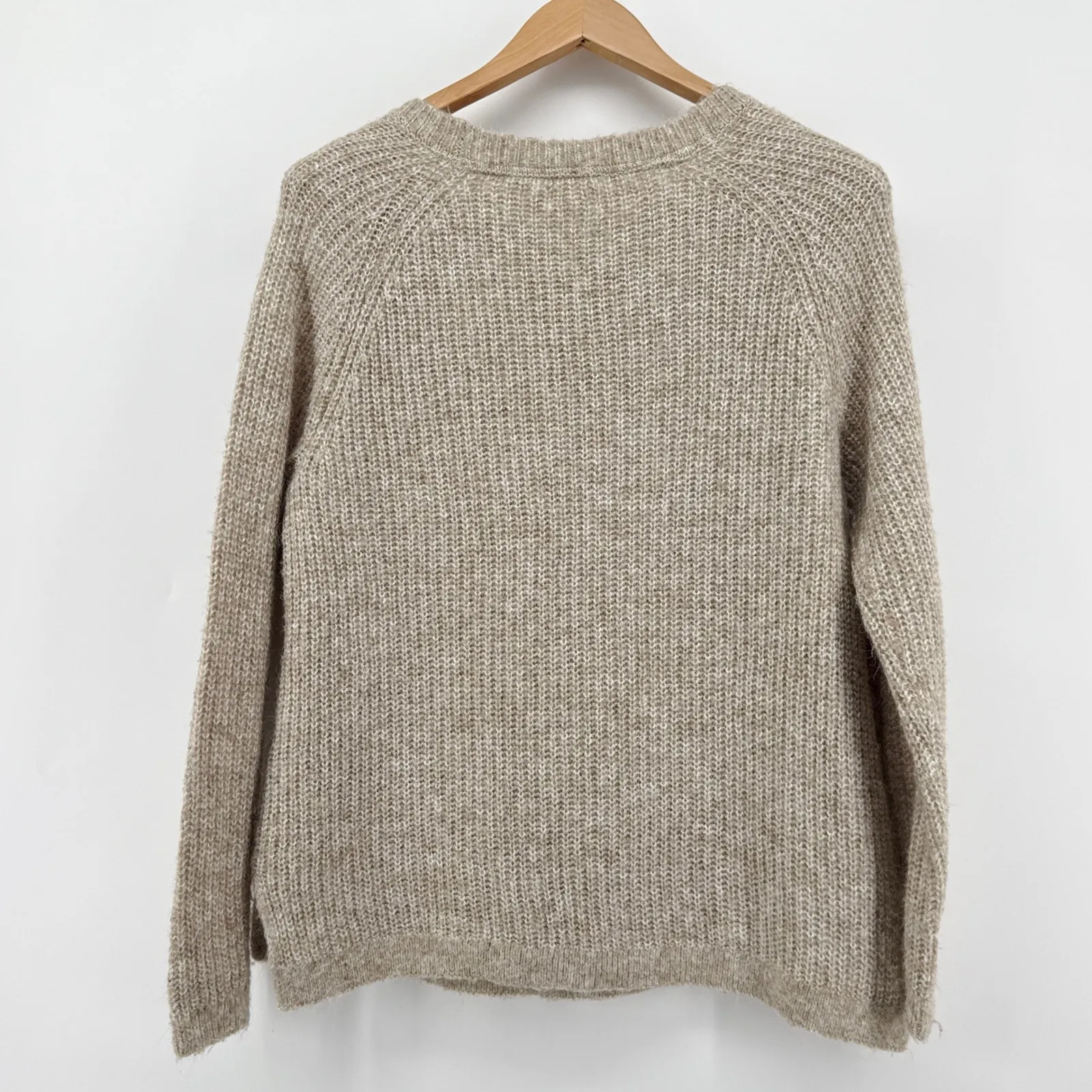 FatFace Womens Mohair Bland Sweater Beige Chevron Pattern Long Sleeve Size 8 - Image 4