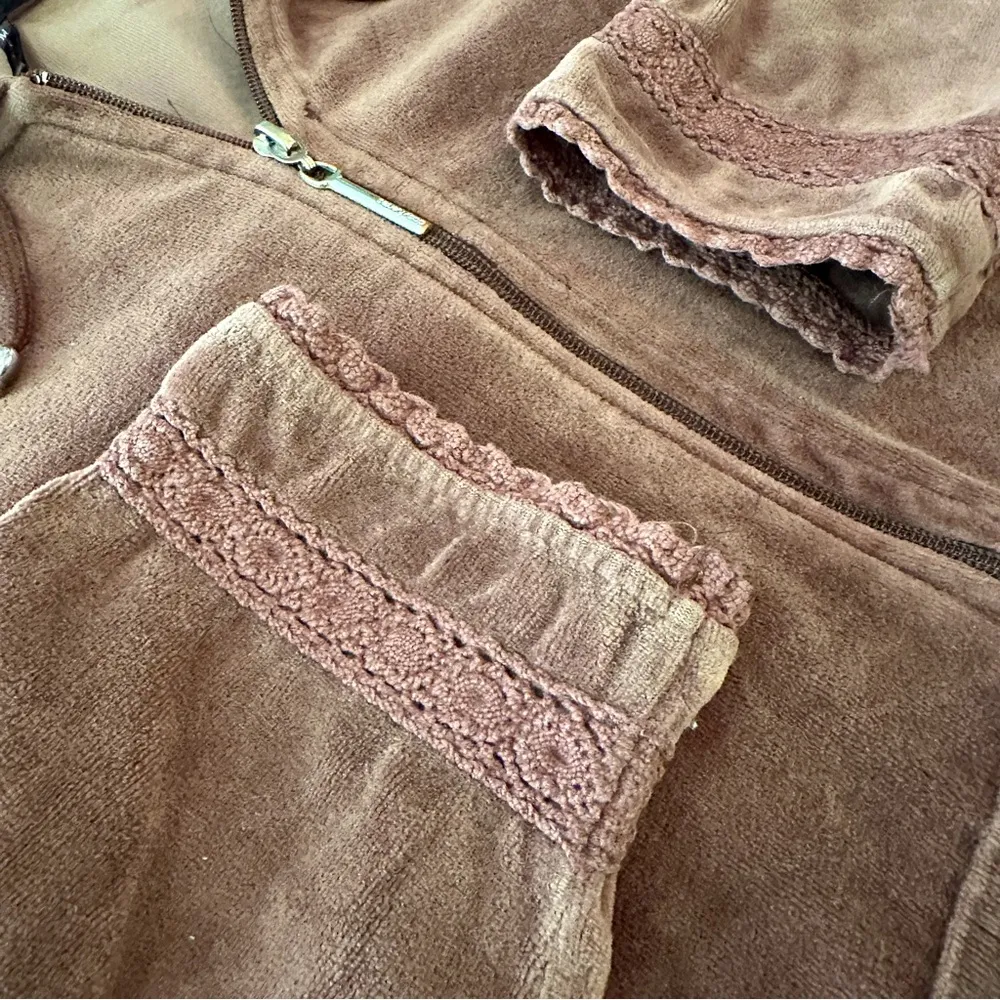 Retro Y2K Daisy Fuentes Brown Velour Zip Hoodie Lace Trim Size M - Image 9