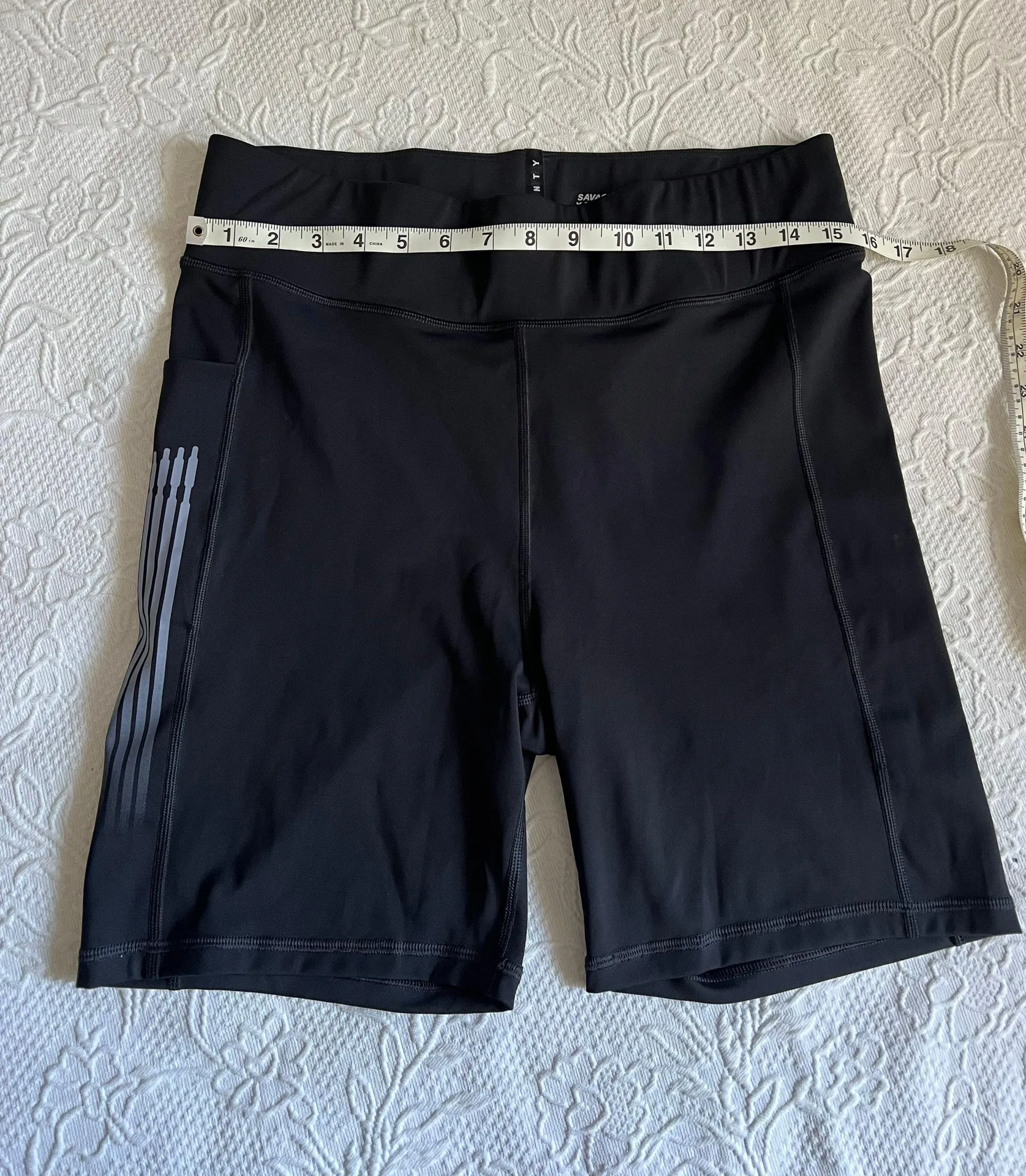 Savage X Fenty Band It Compression Biker Shorts  Size Medium - Image 2