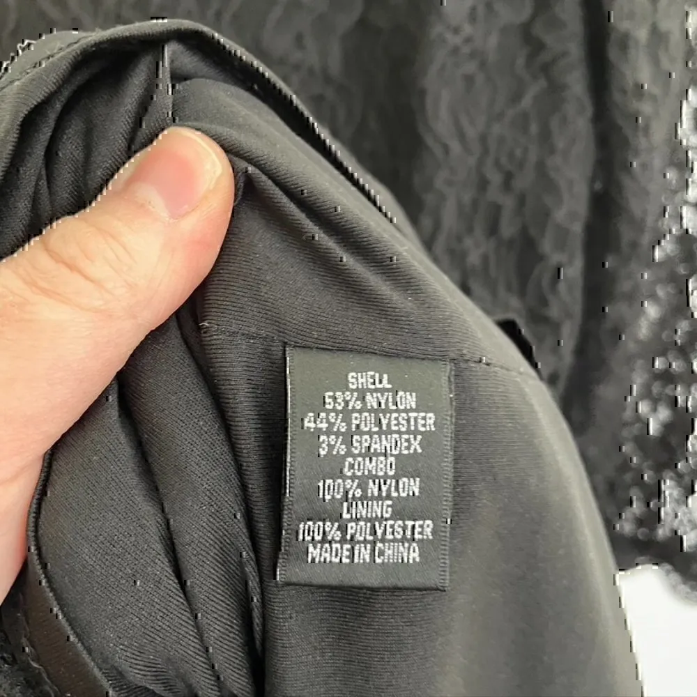 ADRIANNA PAPELL Black Lace Square Neck / V V-Neck Back 3/4 Sleeve Sheath Dress 4 - Image 8