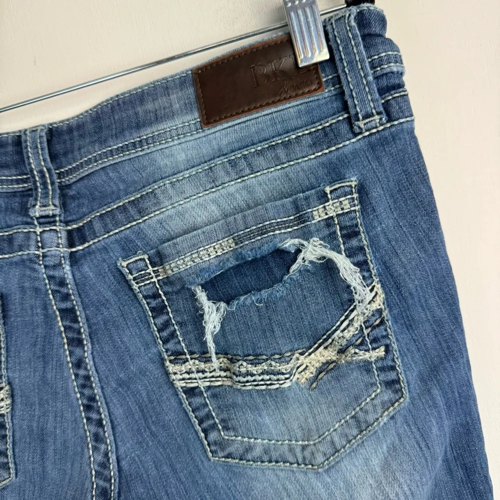 BKE Buckle Stella Bootcut Jeans Sz 30 Distressed Medium Wash Denim - Image 12
