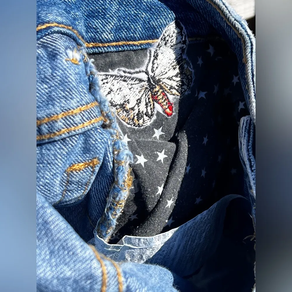 Zara TRF Butterfly 🦋 Embroidered Distressed MOM FIT DENIM Shorts - Image 13