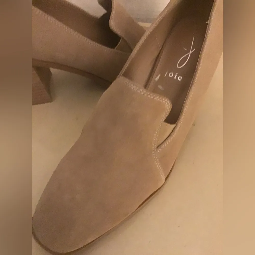 women beige suede loafer heel Wevently shoes US 9 Euro 40 - Image 6