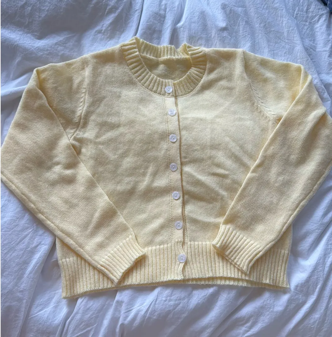 Butter yellow cardigan - Image 3