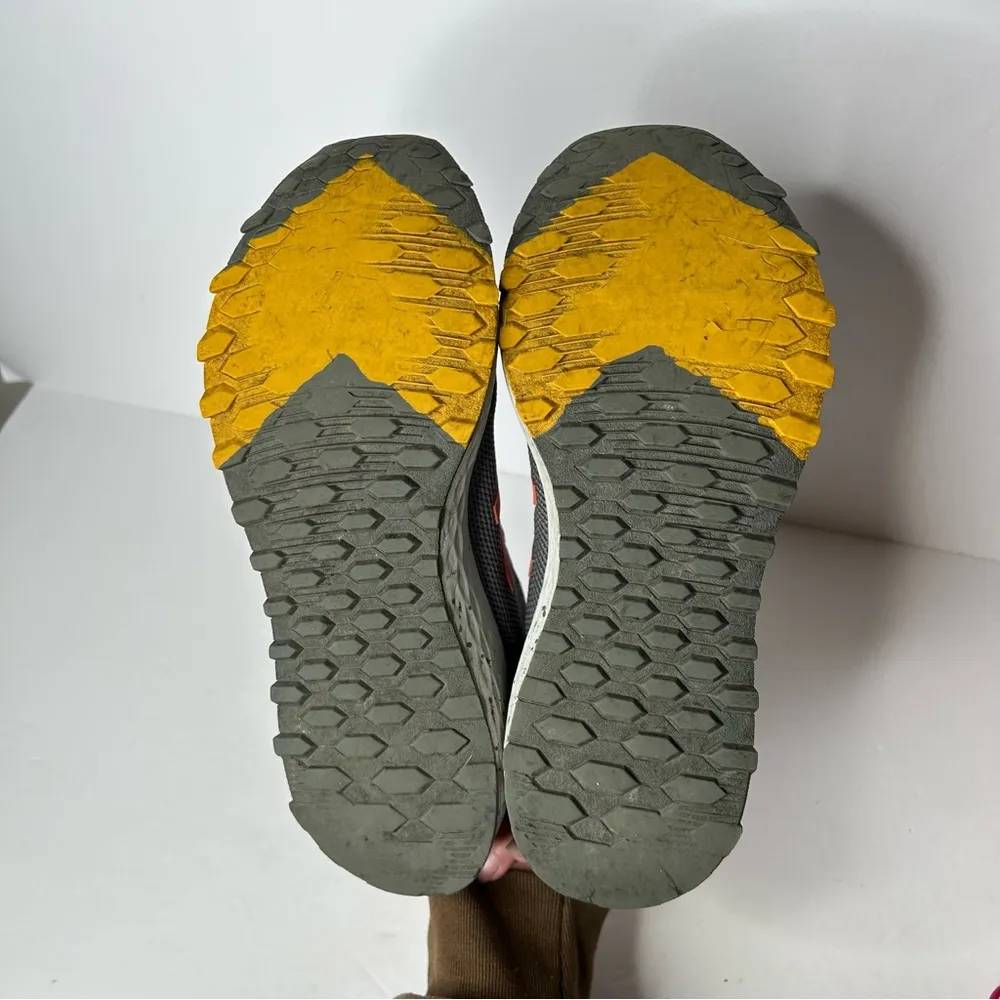 New Balance Gray and orange Athletic Shoes 9 Fresh Foam - Image 10