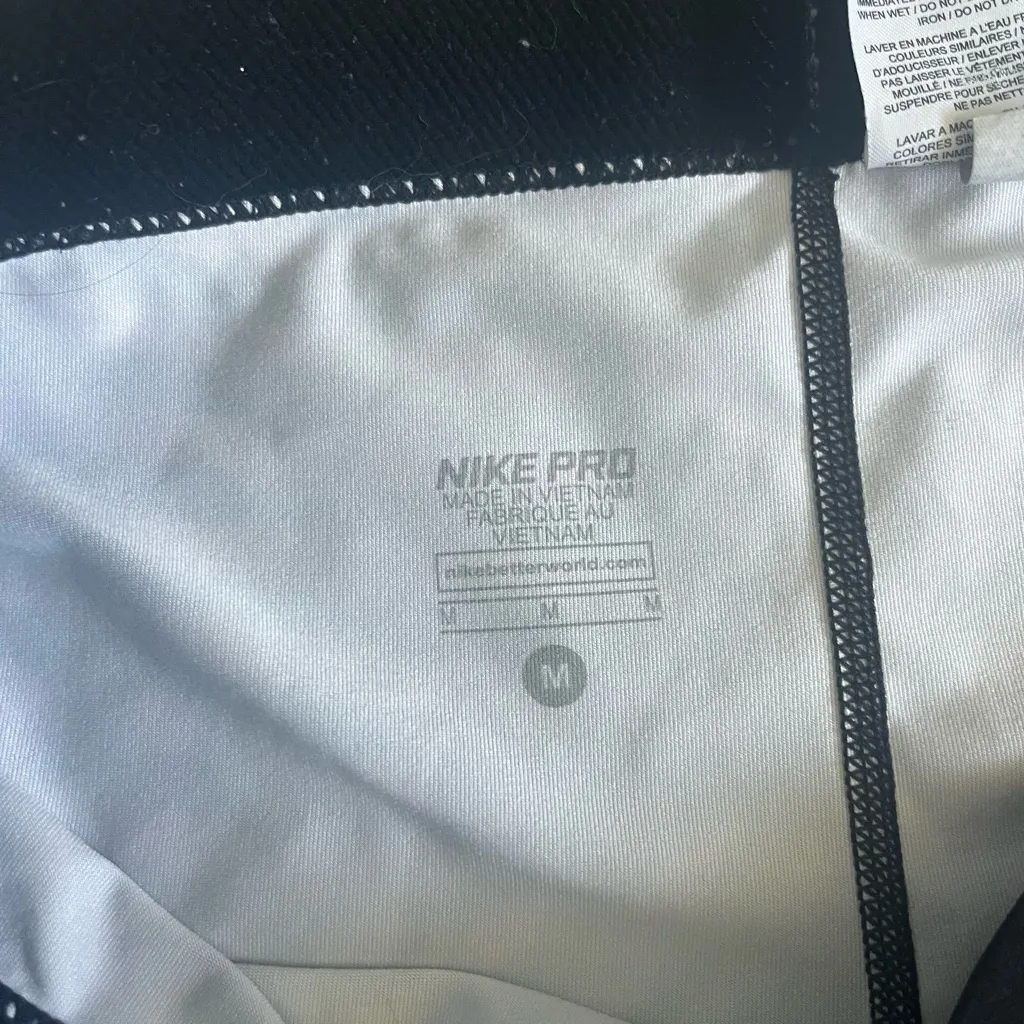 Nike Pro Black and White Leggings - Image 2