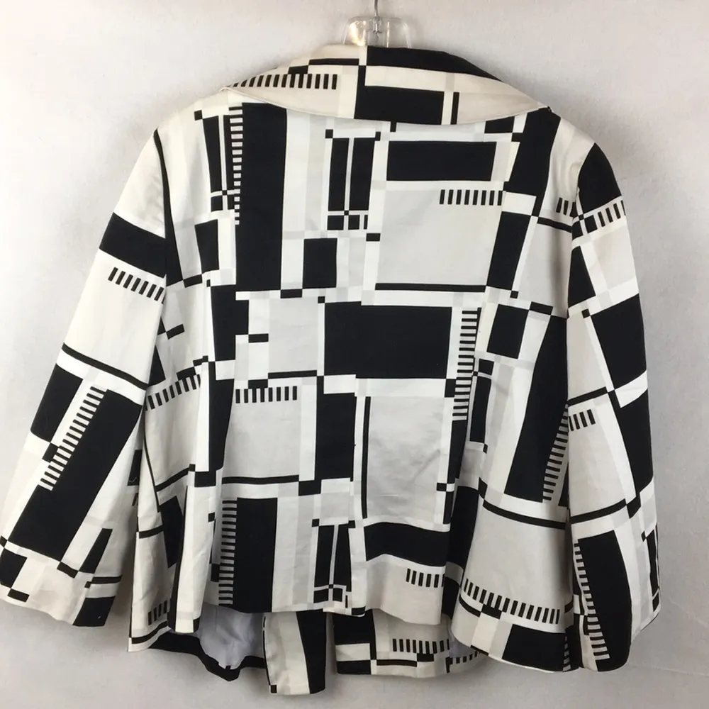 Sandro Black & White Graphic Print Button Up Pea Coat L NEW - Image 4