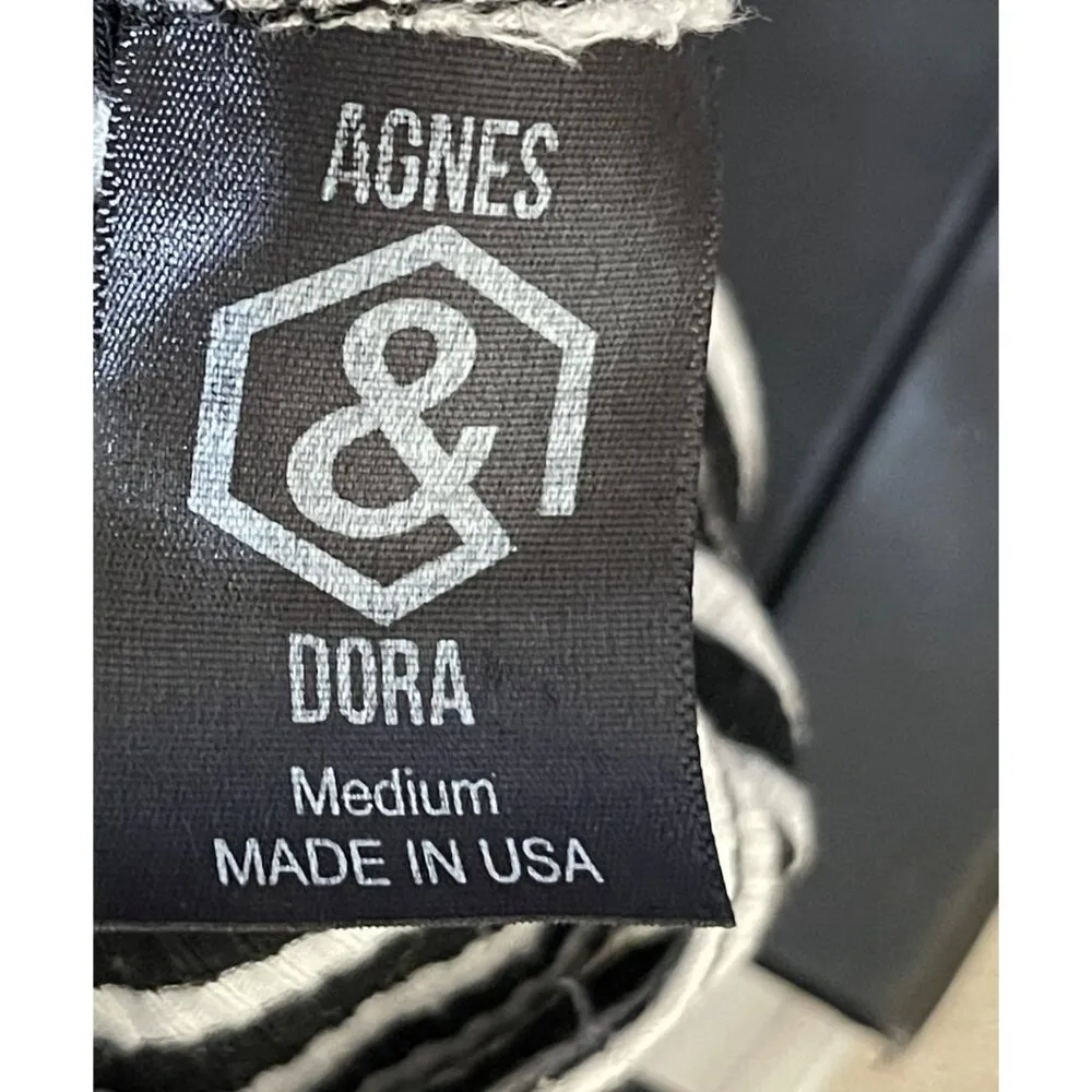 Agnes & Dora Striped Ribbed Top Pullover Short Sleeve Black White Size M Medium - Image 5