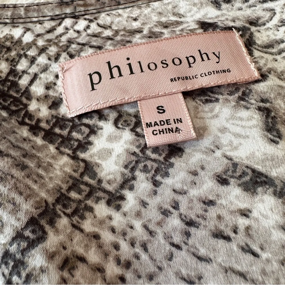 Philosophy Snakeskin Print Button Front Blouse - Size S - Image 6