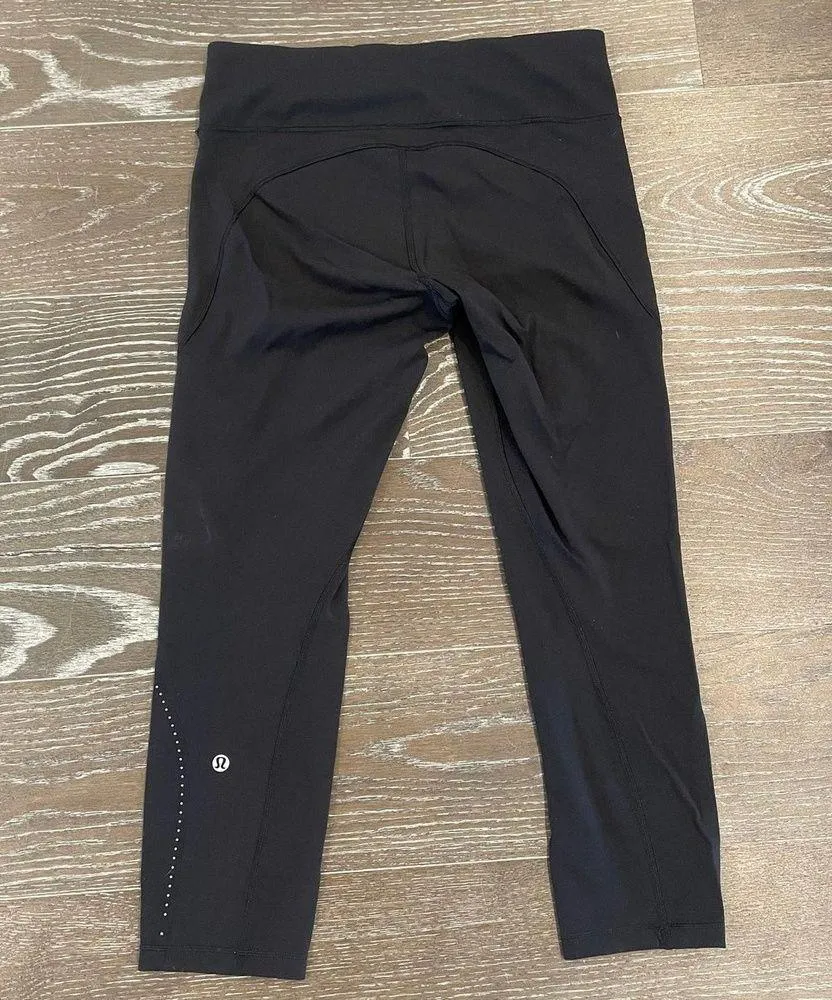 Lululemon Extra Mile Crop Reflective 23” Black Leggings Women Size 8 - Image 5