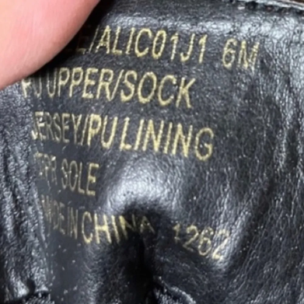 Madden Girl Womens Combat Boots Faux Leather burgundy Lace Up Zip Size 6M - Image 6