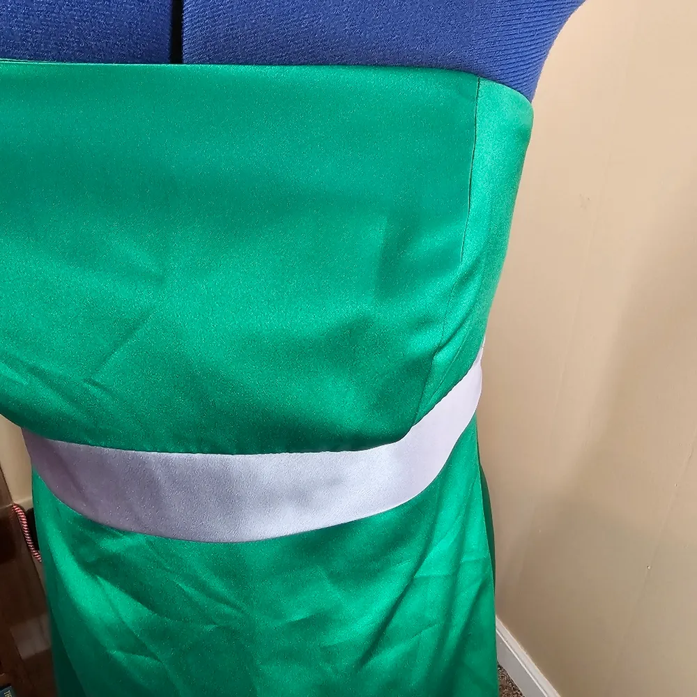 After Six Green and Silver Strapless Cocktail Prom Formal Dress - Image 2