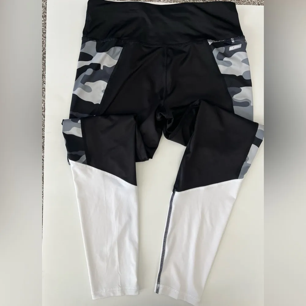 NOW Now Active Wear Leggings Size S (4-6) - Image 5