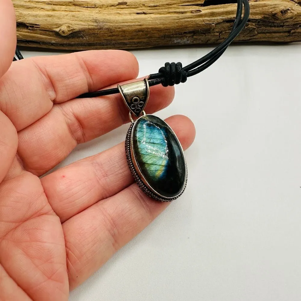 Labradorite Sterling Silver Pendant Necklace Blue - Image 2
