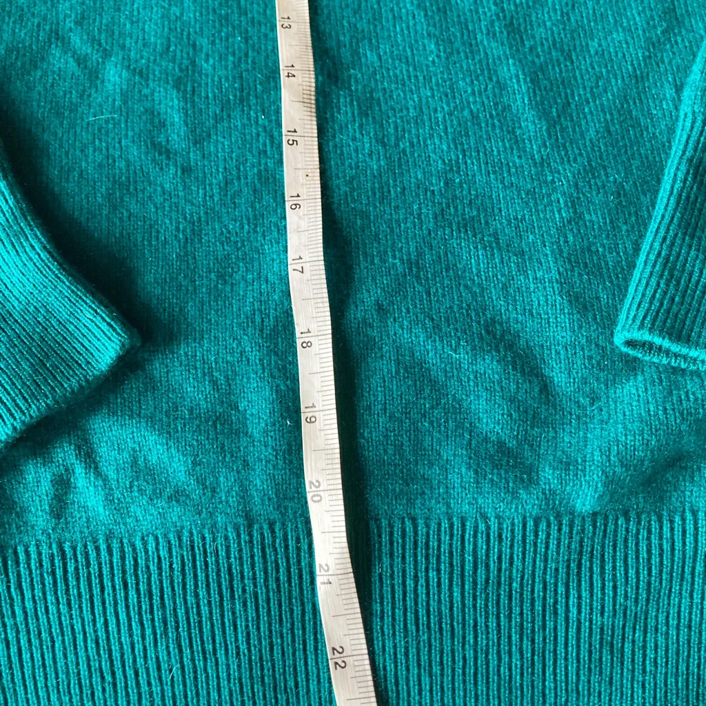 Bryant 100% Cashmere Teal Turtleneck Sweater Made in Scotland Green Size M - Image 7