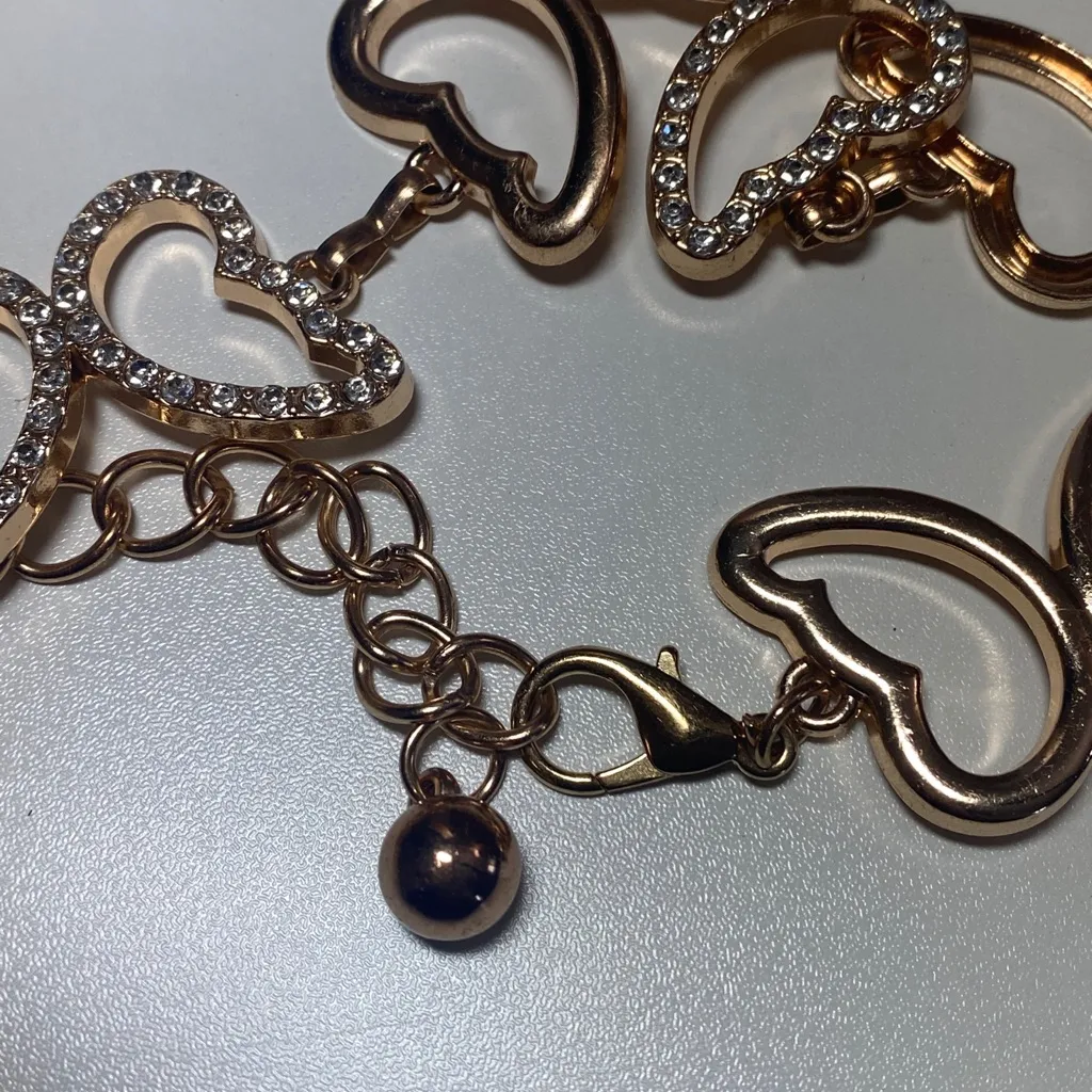 Vintage 90’s Gold Tone Belt With Butterflies Adjustable Approximately 32 - Image 6